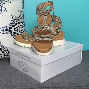 Steve Madden Bandi Platforms